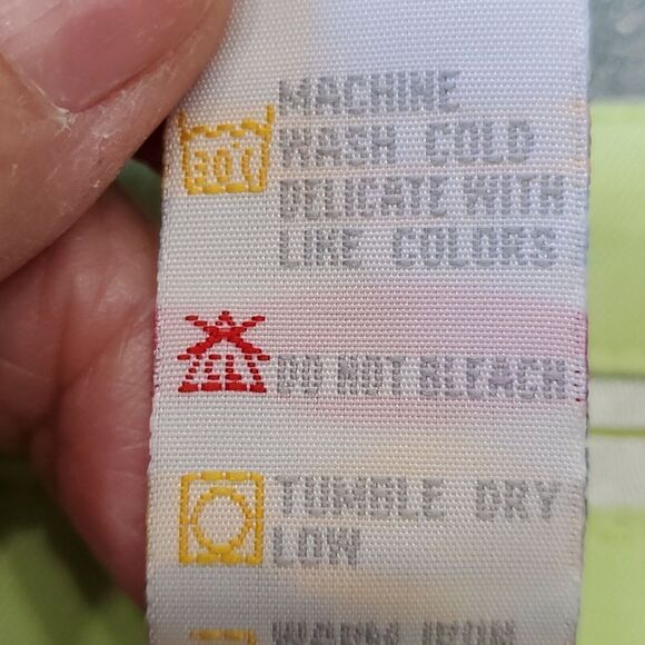 IZOD FLEX SKORT, sz 6, Beautiful fabric and color. 2 front pockets and one rear. - Picture 11 of 13